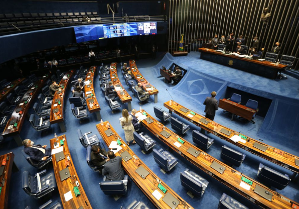 Senado prepara votação de projeto que prevê censura a pesquisas eleitorais