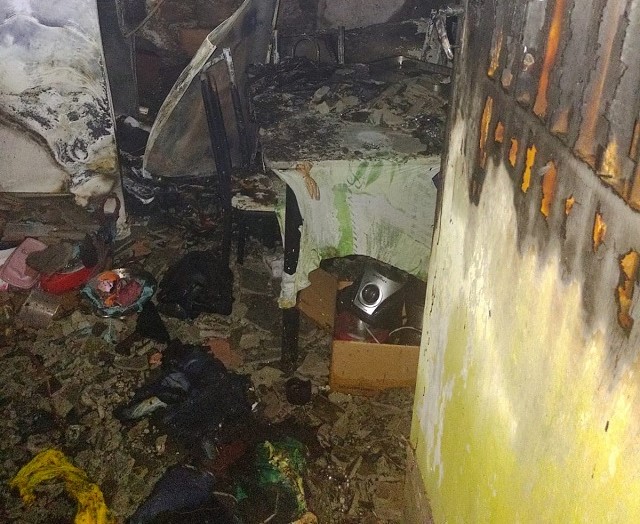 5 crianças são resgatadas pela Polícia Militar após terem casa incendiada em Mata do São João