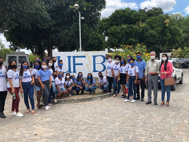 Projeto social atende cerca de 160 estudantes no município de Ipecaetá