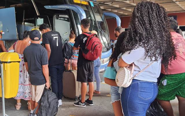 Rodoviária de Feira de Santana disponibiliza ônibus extra para candidatos que farão concurso da Polícia Civil