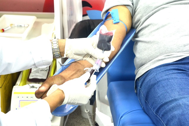 Com estoque crítico, Hemoba convida voluntários para a doação de sangue 