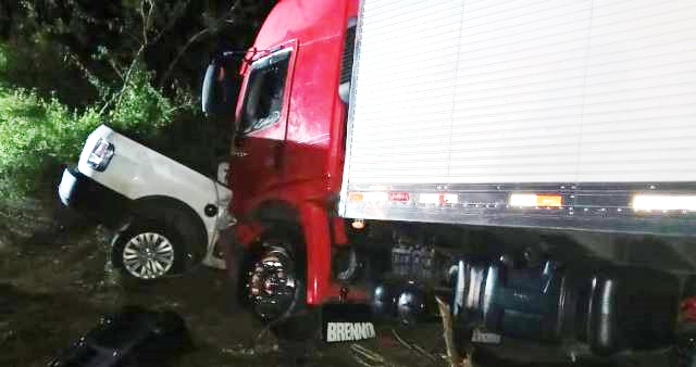 Duas pessoas morrem em acidente na BR-324 em Tanquinho
