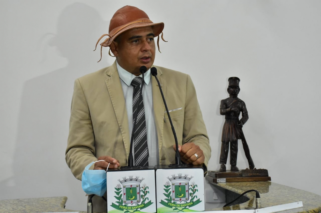Vereador governista defende suspensão da Micareta e dispara: 'Não concordo com algumas posições do prefeito'