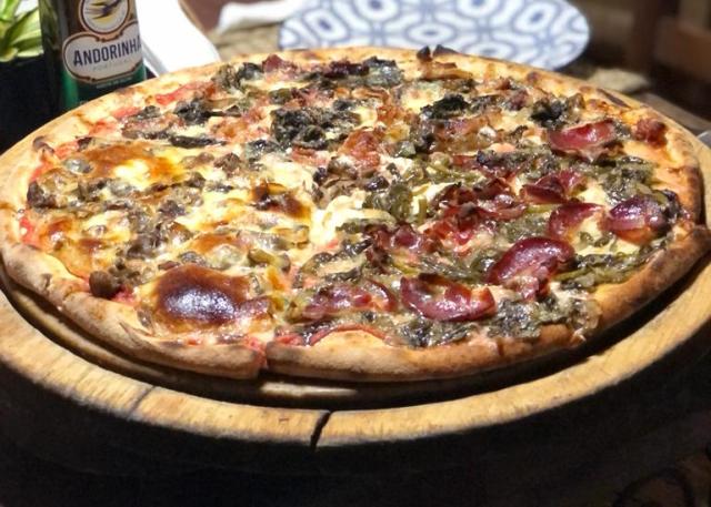 Tá cansado do de sempre? Conheça pizzarias diferentonas para comemorar o Dia Mundial da Pizza em Feira 
