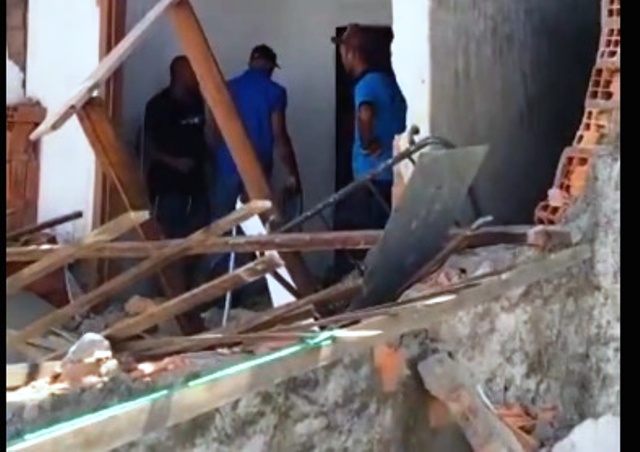 Explosão em cisterna destrói casa em Conceição do Jacuípe