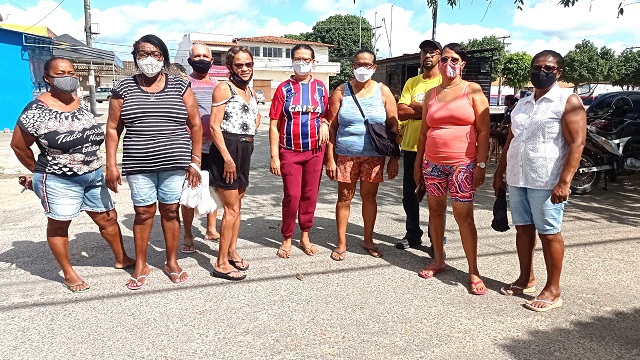 Moradores do distrito de Humildes voltam a protestar contra fechamento de agência dos Correios