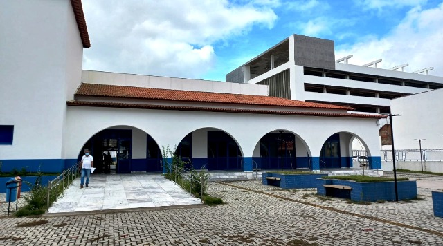 Complexo educacional de Feira de Santana / Centro Municipal Integrado de Educação Inclusiva-complexo educacional