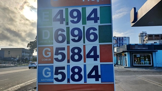 'Redução de R$ 0,02 em litro do óleo diesel é insignificante', critica consumidor