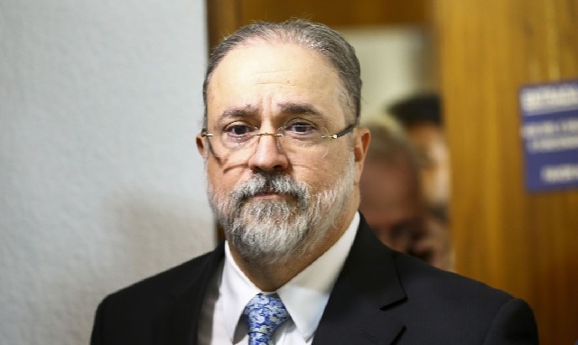 Psol prepara pedido de impeachment de Augusto Aras