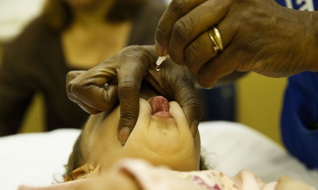 Apenas 34% das crianças foram vacinadas contra a paralisia infantil em Feira