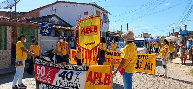 APLB denuncia violência contra professores durante manifestação em Coração de Maria