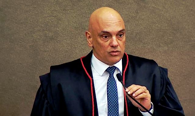 Moraes manda Ministério da Defesa entregar documentos de eventual auditoria nas urnas