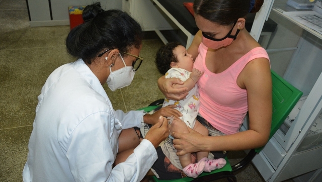 Vacinação contra paralisia infantil _ Foto Valdenir Lima