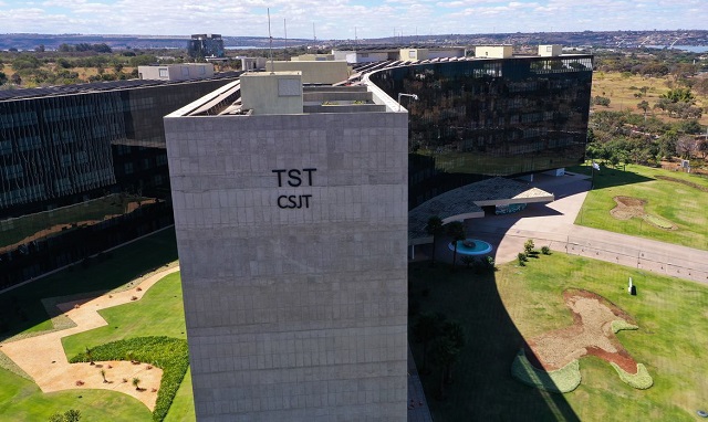 TST instala totens para ampliar acesso à Justiça do Trabalho