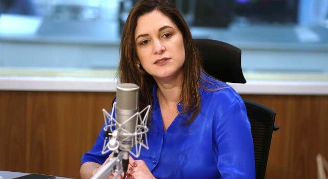 A ministra da Mulher, da Família e dos Direitos Humanos, Cristiane Britto, é o entrevistada do programa A Voz do Brasil