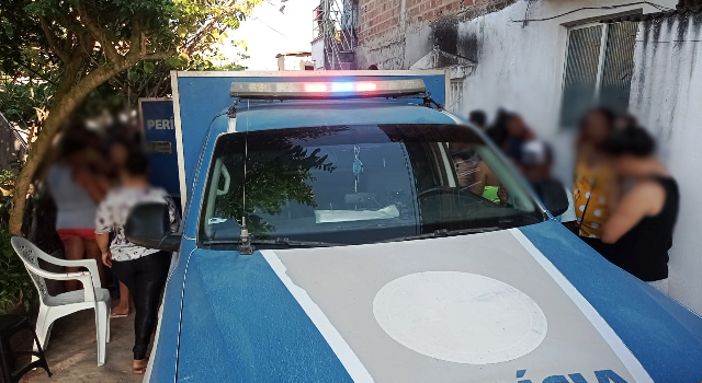 Casal é morto a tiros no Conjunto Feira V_ Foto Ed Santos Acorda Cidade