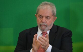 Lula deve lançar Carta aos Evangélicos nesta segunda-feira (10)
