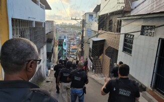 PM e ex-PM são presos em Salvador por envolvimento em sequestro de comerciante