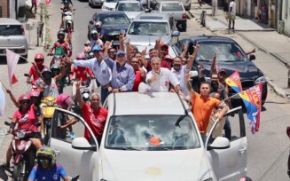 Vereadores promovem "Carreata do 13" pelas ruas de Feira de Santana