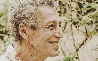 Luiz Galvão, fundador dos Novos Baianos, morre aos 87 anos, em São Paulo