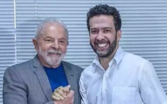 TSE obriga André Janones a apagar publicações sobre Paulo Guedes e Roberto Jefferson