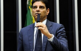 Cajado diz que falas de Rui Costa sobre Brasília são “desserviço” a governo que busca construir maioria