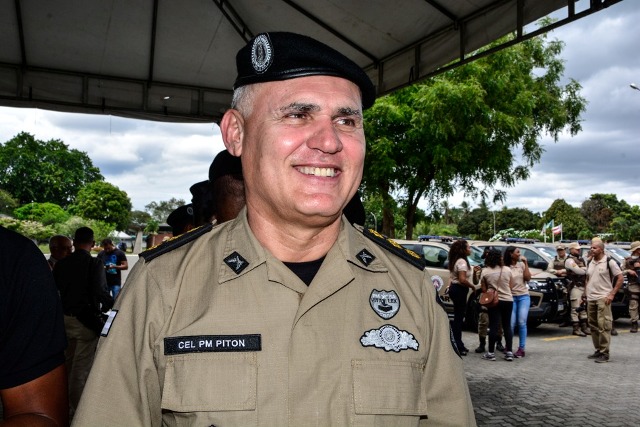 Comandante do CPRL Alberto Piton