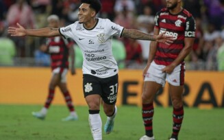 Corinthians derrota Flamengo no Maracanã e se garante na Libertadores