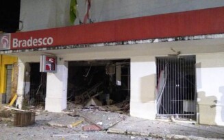Criminosos explodem três agências bancárias em Muritiba