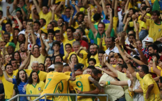 Prefeitura de Salvador anuncia expediente até 12h em dias de jogos do Brasil na Copa do Mundo