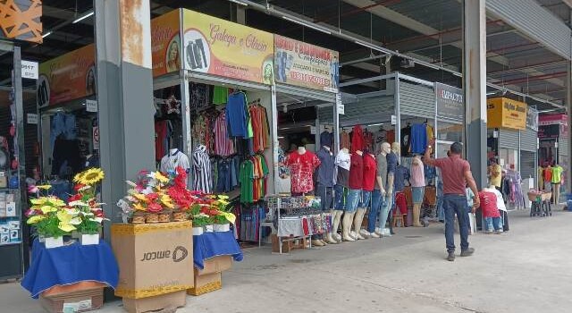 Shopping Popular Cidade das Compras, em Feira de Santana. (Foto: Paulo José/ Acorda Cidade)
