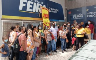 APLB denuncia parcelamento de salários dos professores de Feira de Santana