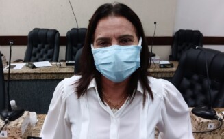 'No dia 2 de janeiro assumo, a menos que eu morra!', diz vereadora Eremita após boatos sobre posse na Câmara