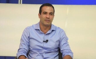 Bruno Reis enaltece Nilo por desistência da vaga de Tom Araújo ao TCM e indica que deputado é "candidato da AL-BA"