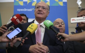 Alckmin diz que democracia sai fortalecida após atos antidemocráticos