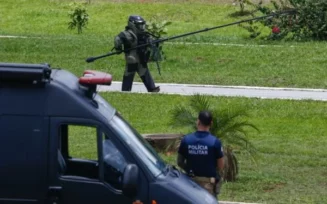 Acusado de planejar explodir bomba em Brasília se entrega à polícia