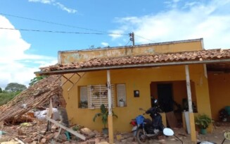 Imóvel que armazenava fogos de artifício explode no norte da Bahia