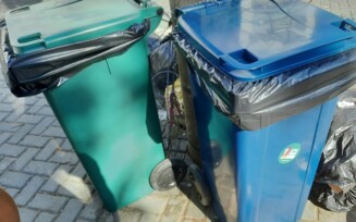 Feirantes fazem mutirão de limpeza na Marechal Deodoro e instalam lixeiras