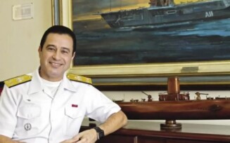Governo dispensa ex-comandante da Marinha e Marcos Pontes de comitê de comércio exterior
