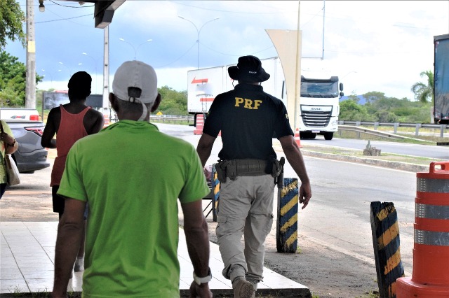baianos resgatados de situação semelhante à escravidão no Rio Grande do Sul