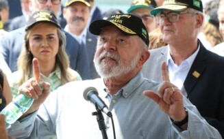 Lula demonstra, mais uma vez, insatisfação com juros altos