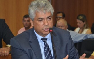 Adolfo Menezes diz a deputados que vai instalar CPI do MST; oposição anuncia membros
