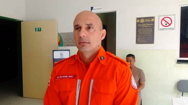 Major Emanuel Sousa_ comandante do Corpo de Bombeiros_ Ed Santos Acorda Cidade