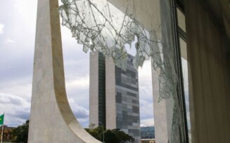 Janelas danificadas no Palácio do Planalto após atos terroristas no ultimo domingo