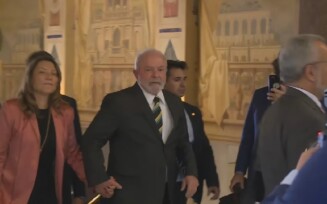 Lula chega à Espanha e fala em concluir acordo Mercosul-União Europeia