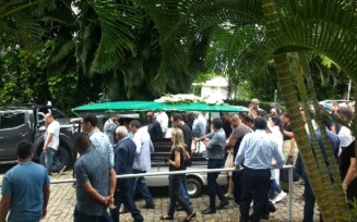 Evaldo Martins é sepultado em Salvador nesta segunda-feira (8)