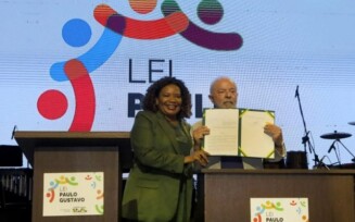 Com Jerônimo e Margareth Menezes, Lula lança Lei Paulo Gustavo em Salvador