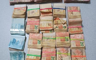 Foragido da Justiça é preso com mais de R$ 33 mil em Macaúbas