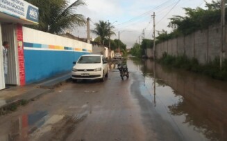 Chuvas aumentam transtornos nas ruas da cidade; confira