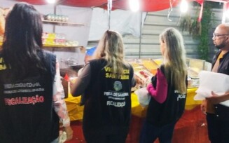 Vigilância Sanitária apreendeu alimentos e bebida artesanal no São Pedro dos distritos